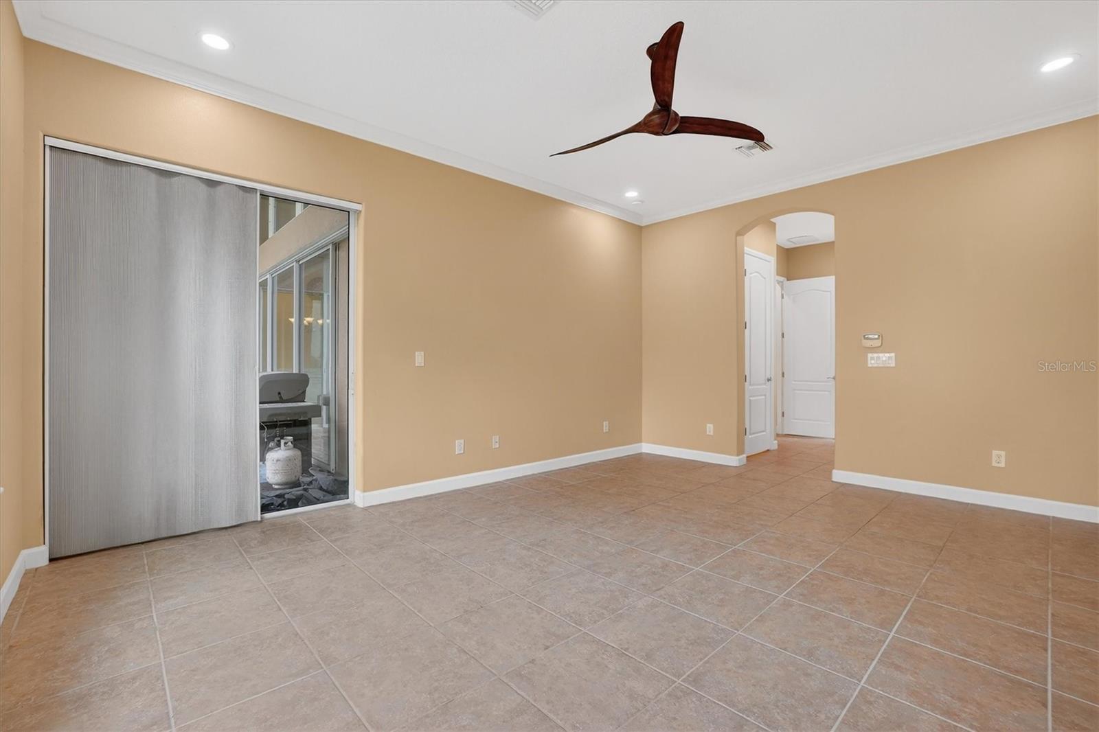 13 NEW OAK LEAF DR, PALM COAST, FL, 32137