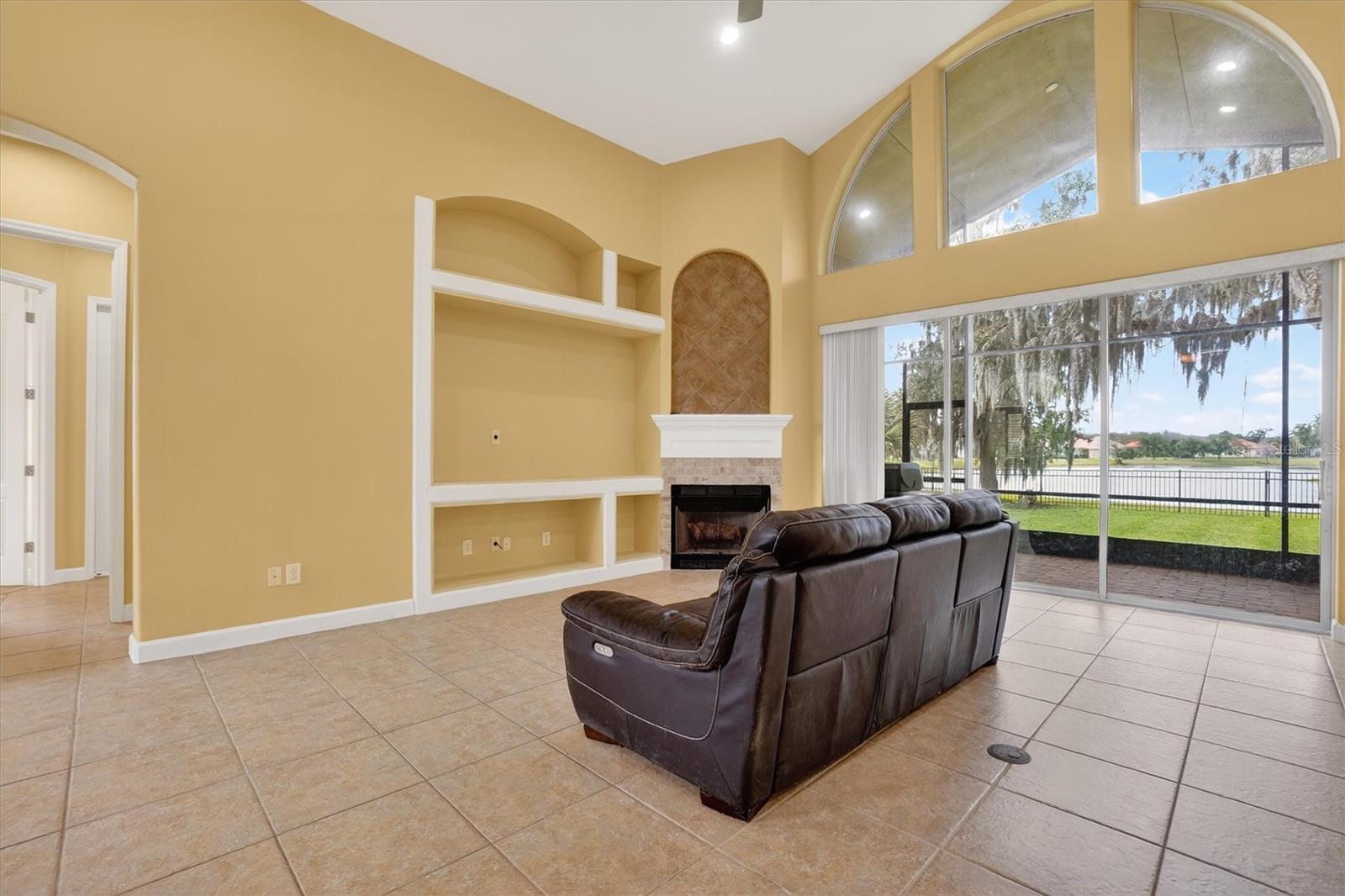 13 NEW OAK LEAF DR, PALM COAST, FL, 32137