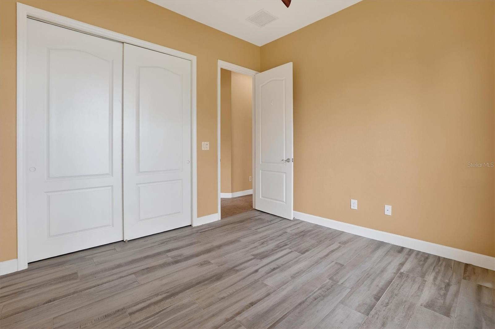 13 NEW OAK LEAF DR, PALM COAST, FL, 32137