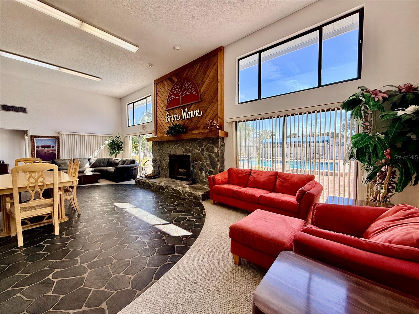 2749 COUNTRYSIDE BLVD #14, CLEARWATER, FL, 33761