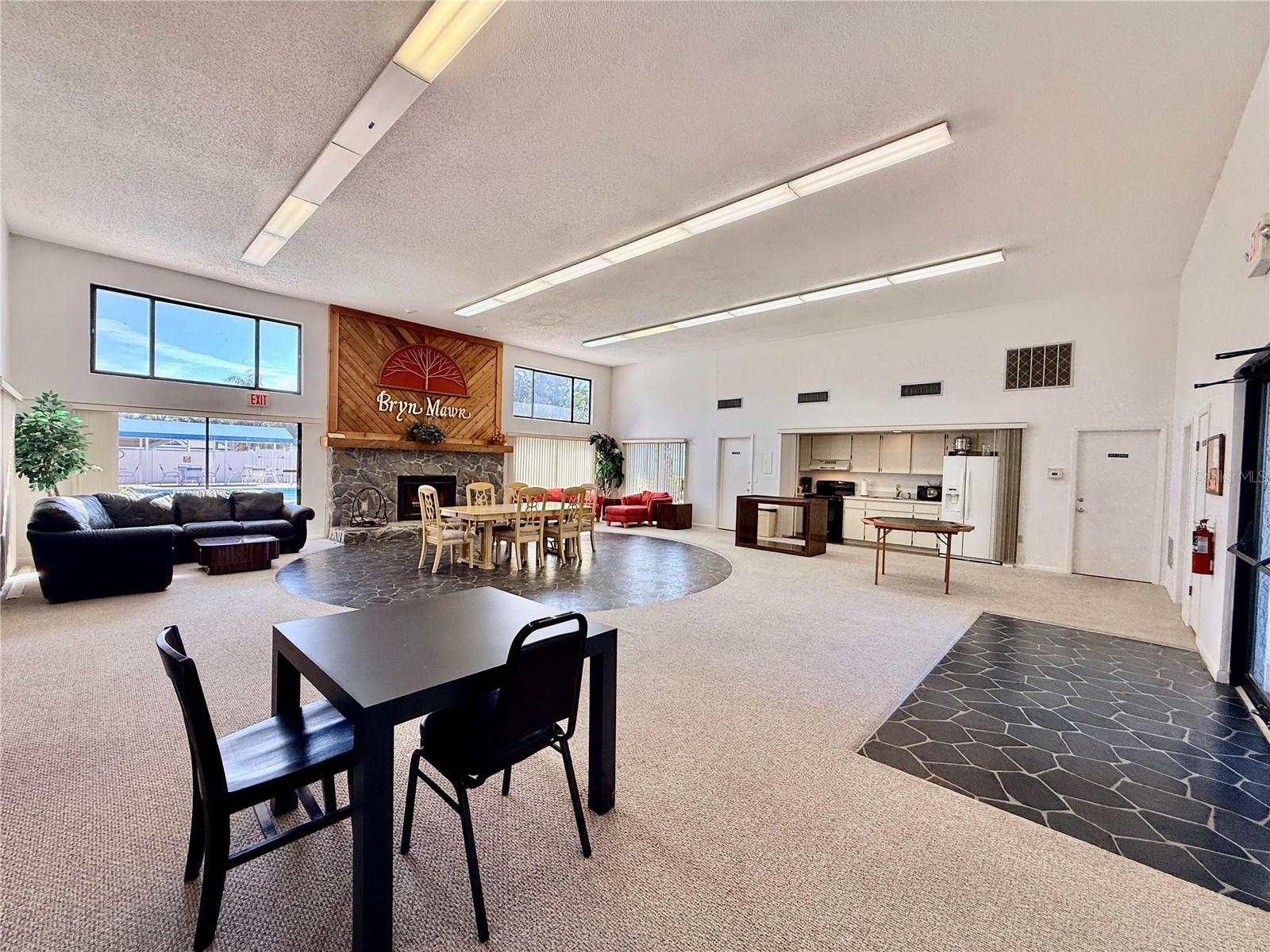 2749 COUNTRYSIDE BLVD #14, CLEARWATER, FL, 33761