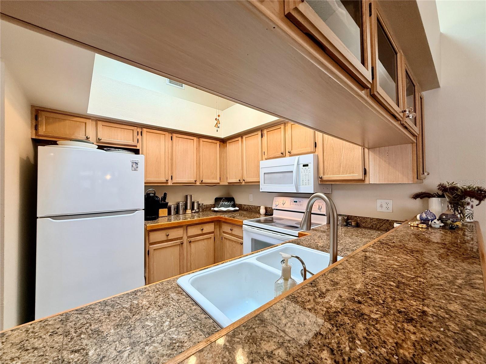 2749 COUNTRYSIDE BLVD #14, CLEARWATER, FL, 33761