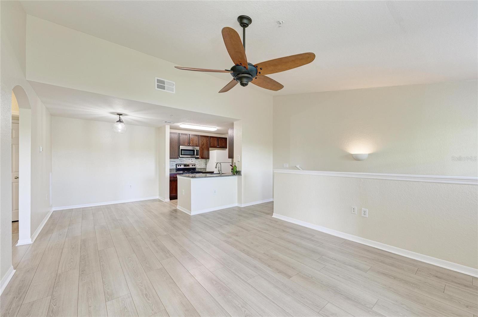 8911 MANOR LOOP #207, LAKEWOOD RANCH, FL, 34202