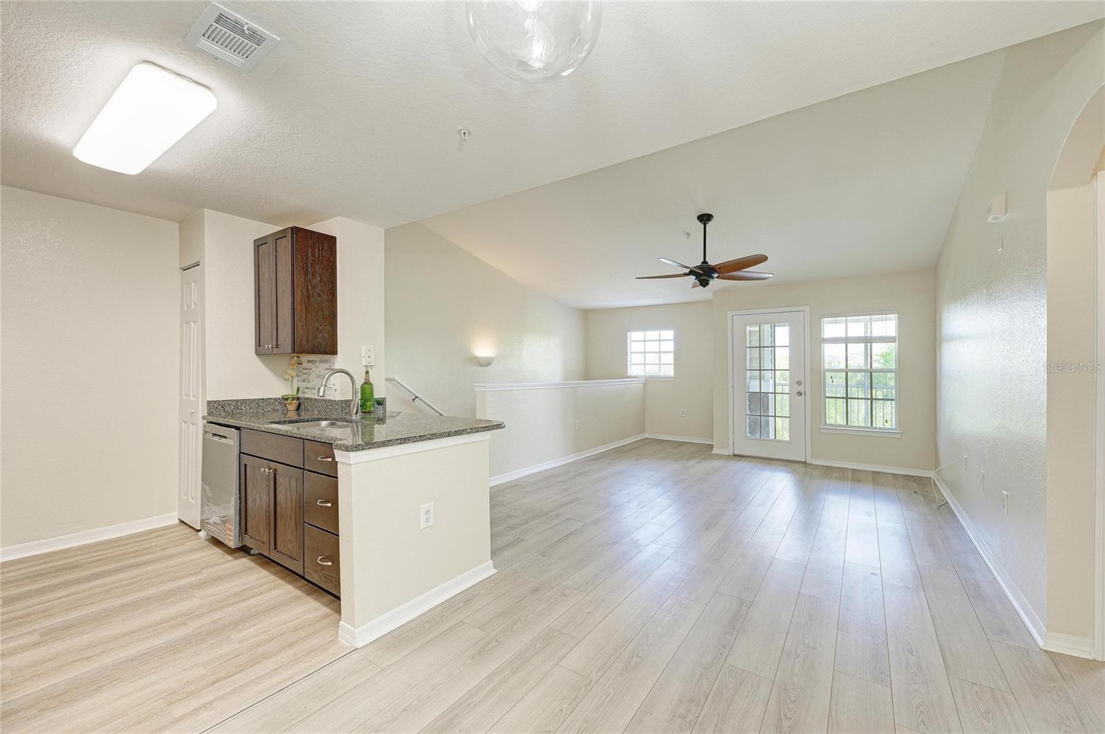 8911 MANOR LOOP #207, LAKEWOOD RANCH, FL, 34202