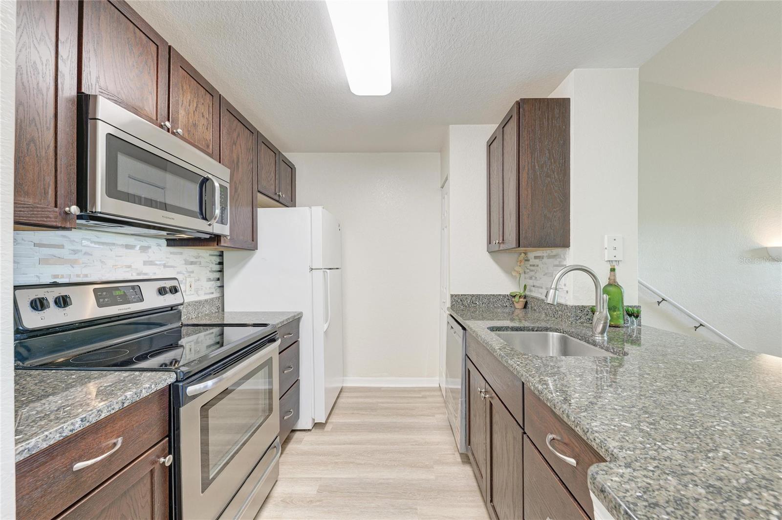 8911 MANOR LOOP #207, LAKEWOOD RANCH, FL, 34202