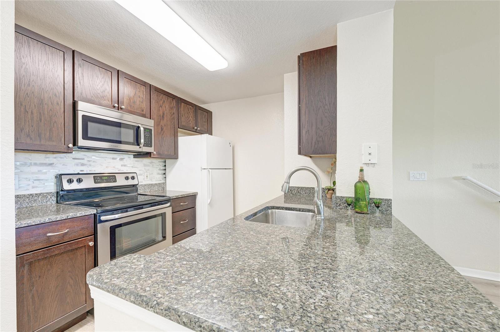 8911 MANOR LOOP #207, LAKEWOOD RANCH, FL, 34202