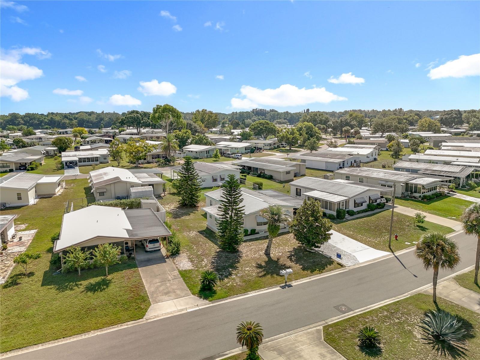 1440 NASSAU CIR, TAVARES, FL, 32778