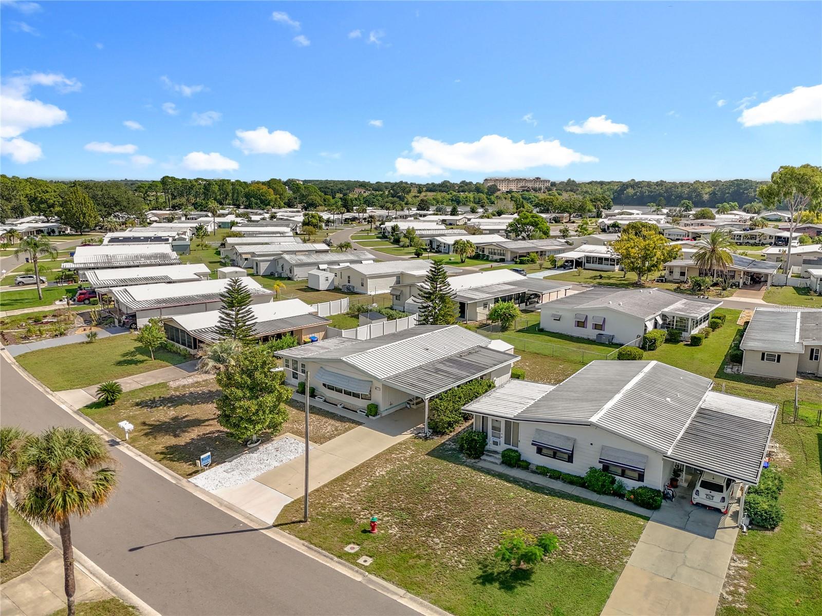 1440 NASSAU CIR, TAVARES, FL, 32778