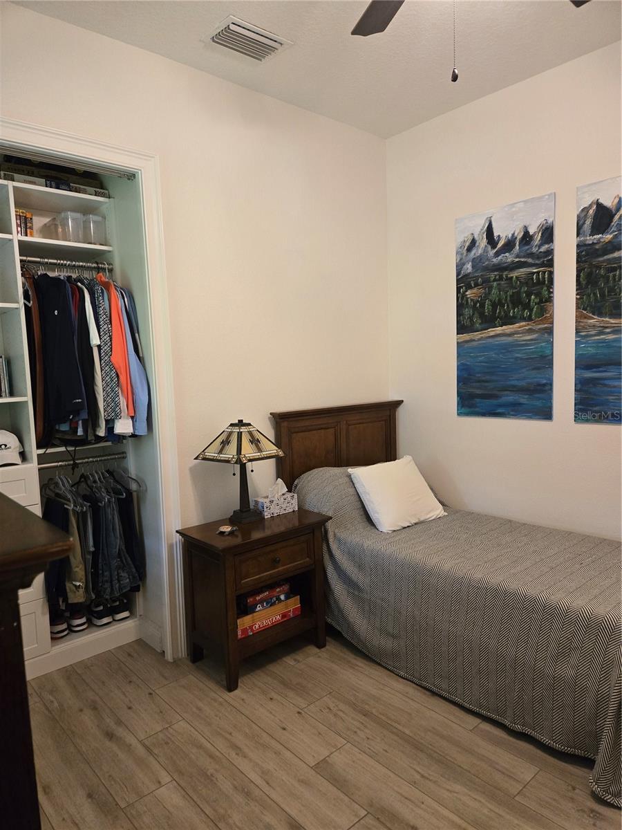 5084 GREENS DR, LADY LAKE, FL, 32159