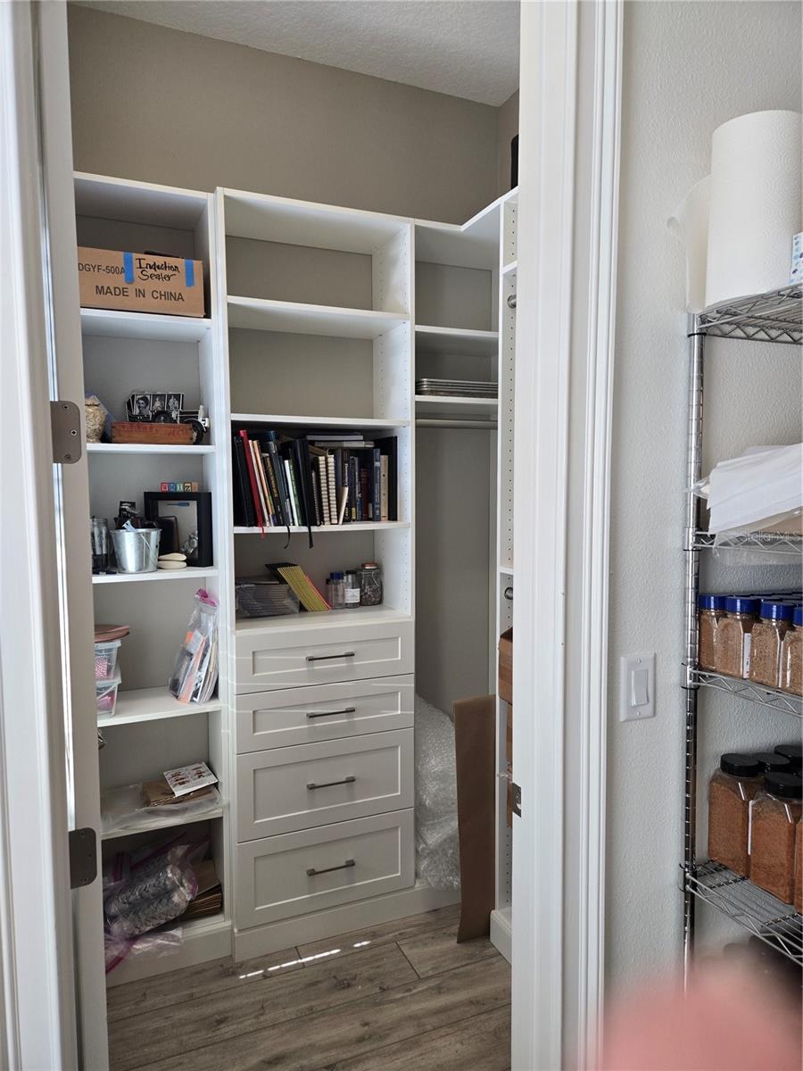 5084 GREENS DR, LADY LAKE, FL, 32159