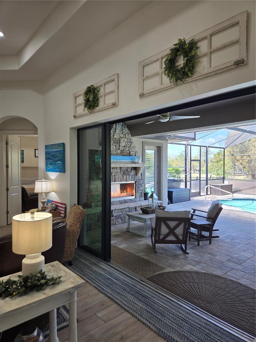 5084 GREENS DR, LADY LAKE, FL, 32159