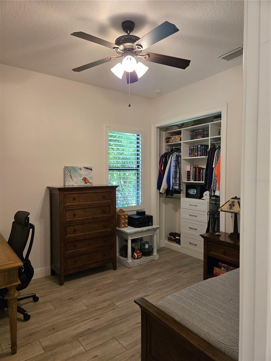 5084 GREENS DR, LADY LAKE, FL, 32159