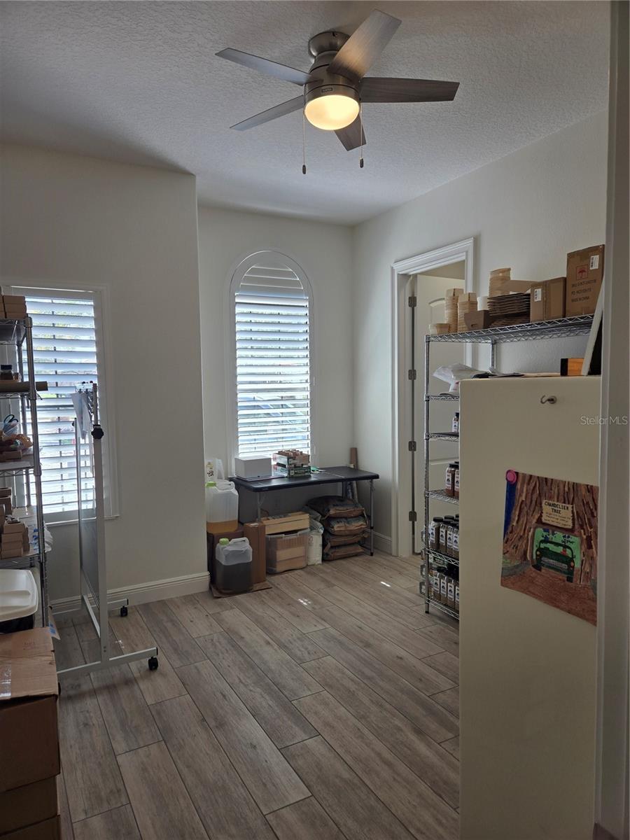 5084 GREENS DR, LADY LAKE, FL, 32159