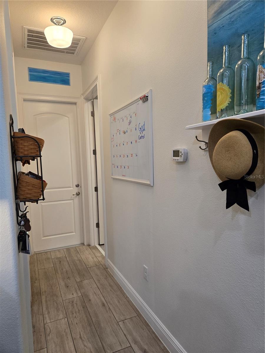 5084 GREENS DR, LADY LAKE, FL, 32159