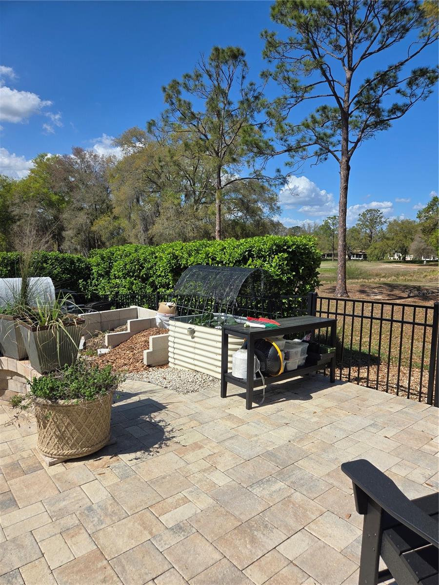 5084 GREENS DR, LADY LAKE, FL, 32159