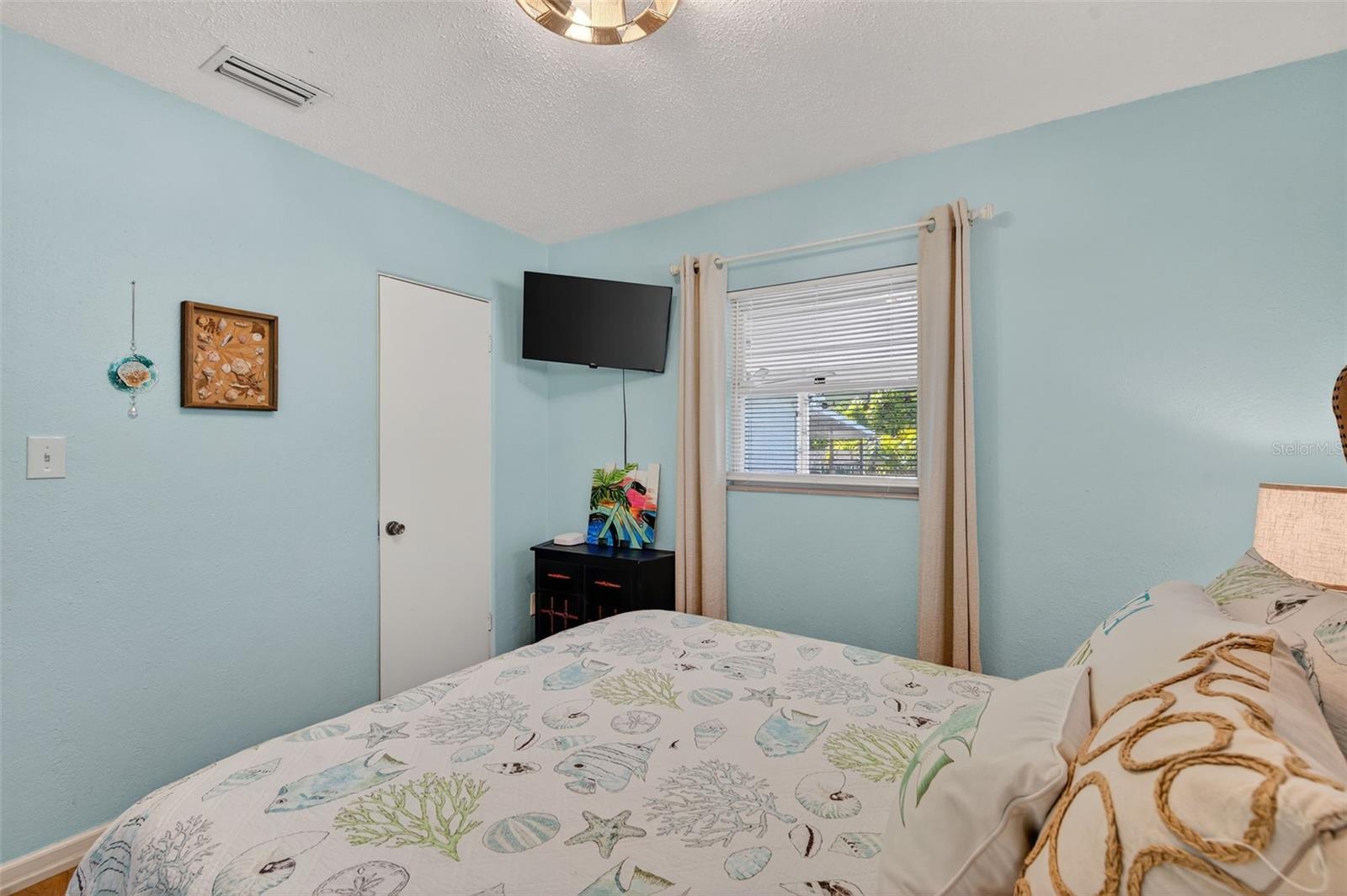 2444 34TH AVE N, ST PETERSBURG, FL, 33713