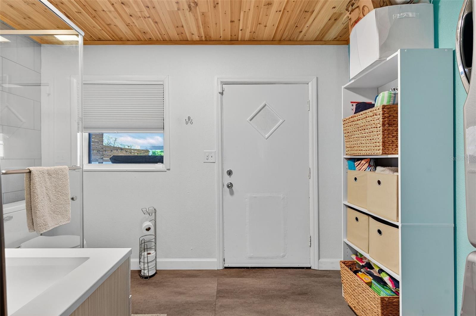 2444 34TH AVE N, ST PETERSBURG, FL, 33713