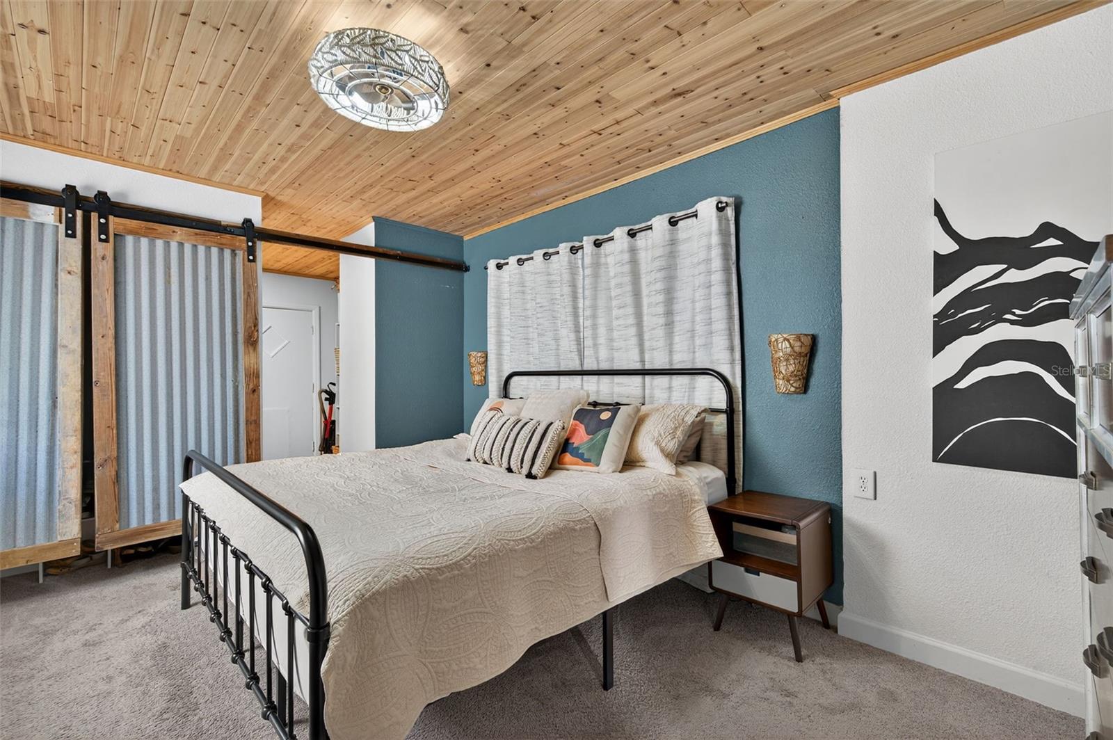 2444 34TH AVE N, ST PETERSBURG, FL, 33713