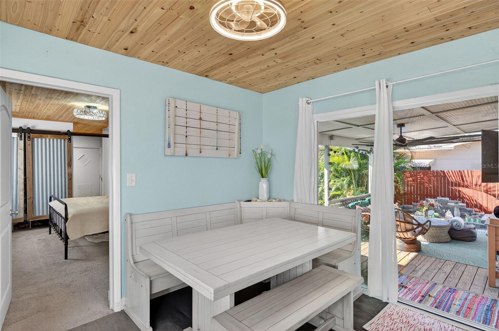 2444 34TH AVE N, ST PETERSBURG, FL, 33713