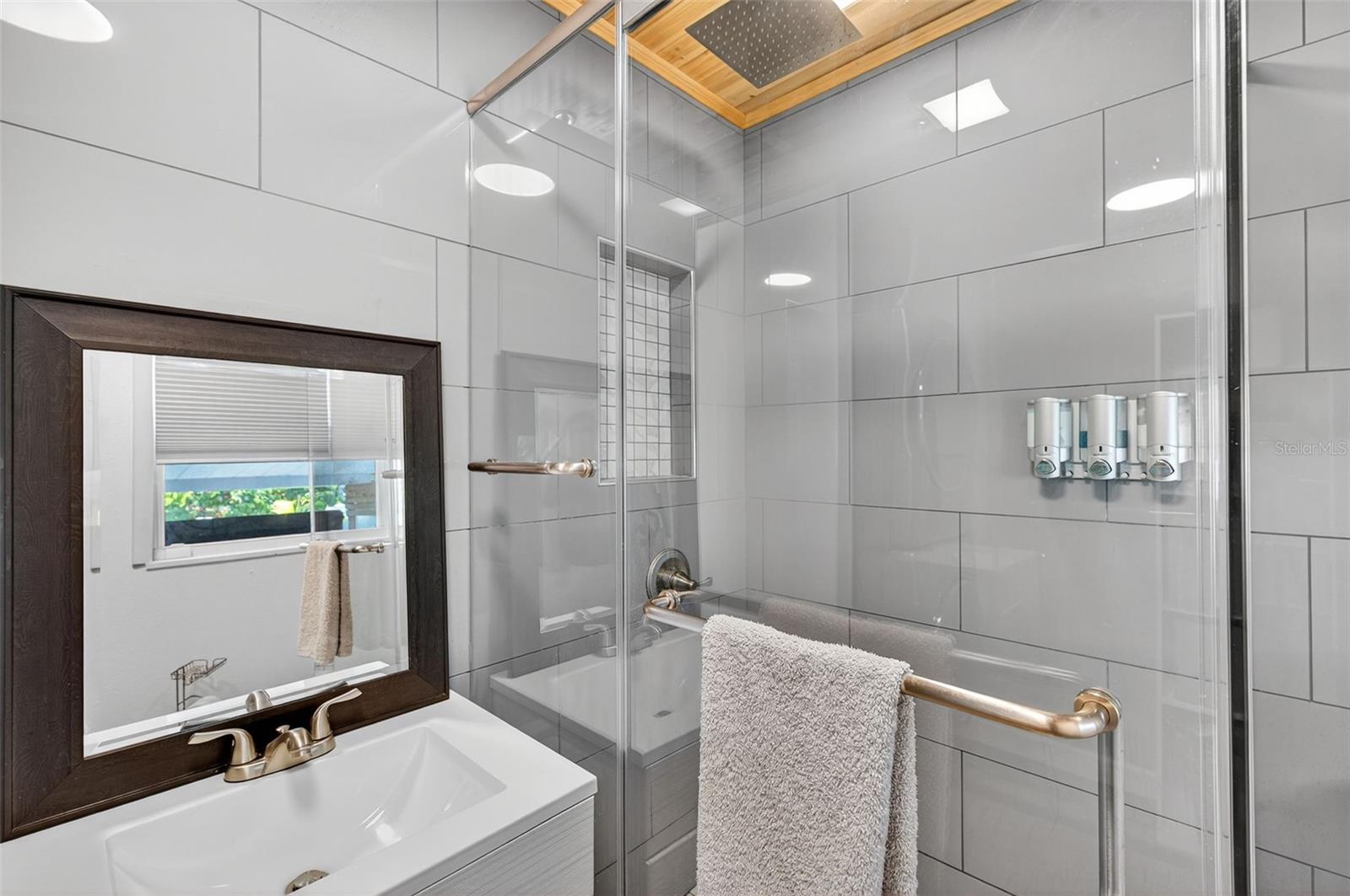 2444 34TH AVE N, ST PETERSBURG, FL, 33713