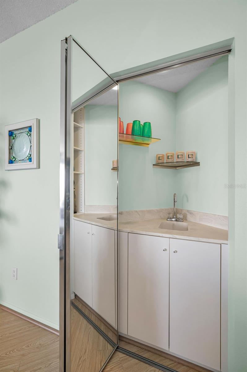 7882 SAILBOAT KEY BLVD S #605, SOUTH PASADENA, FL, 33707