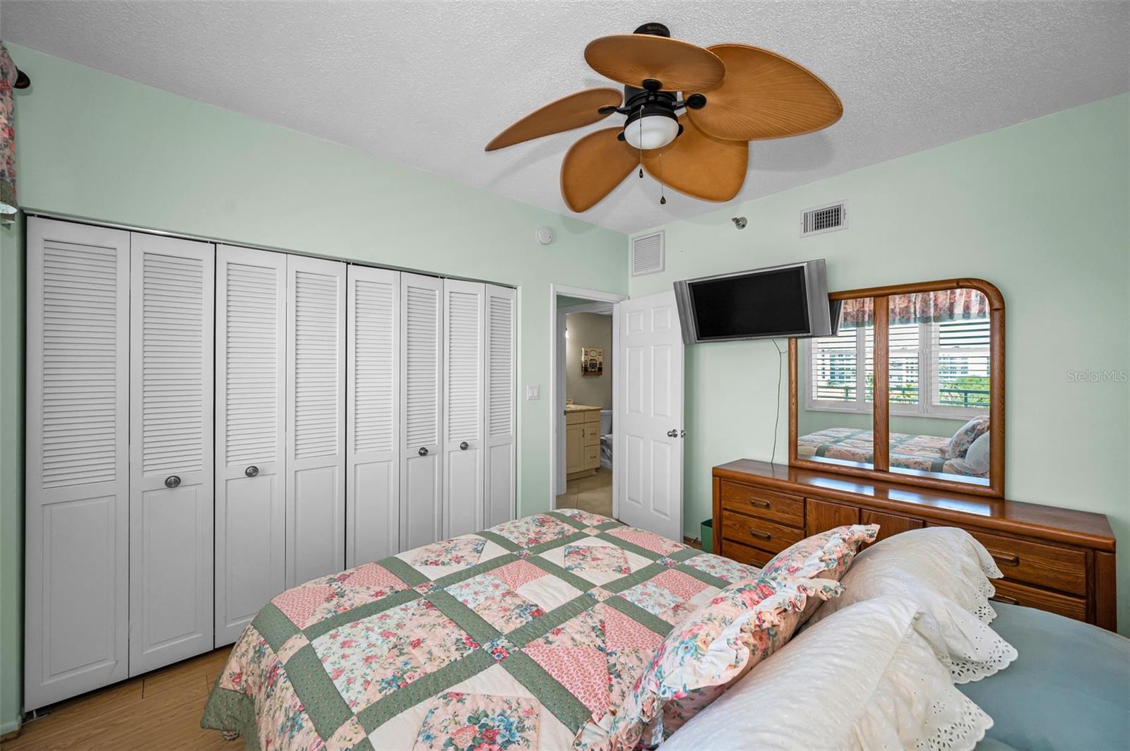 7882 SAILBOAT KEY BLVD S #605, SOUTH PASADENA, FL, 33707