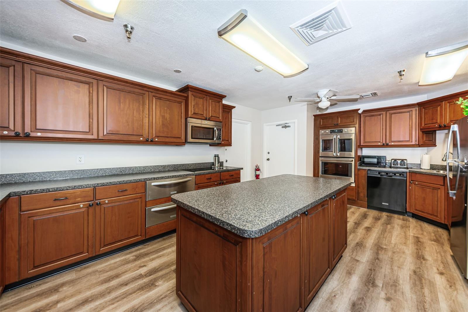7882 SAILBOAT KEY BLVD S #605, SOUTH PASADENA, FL, 33707