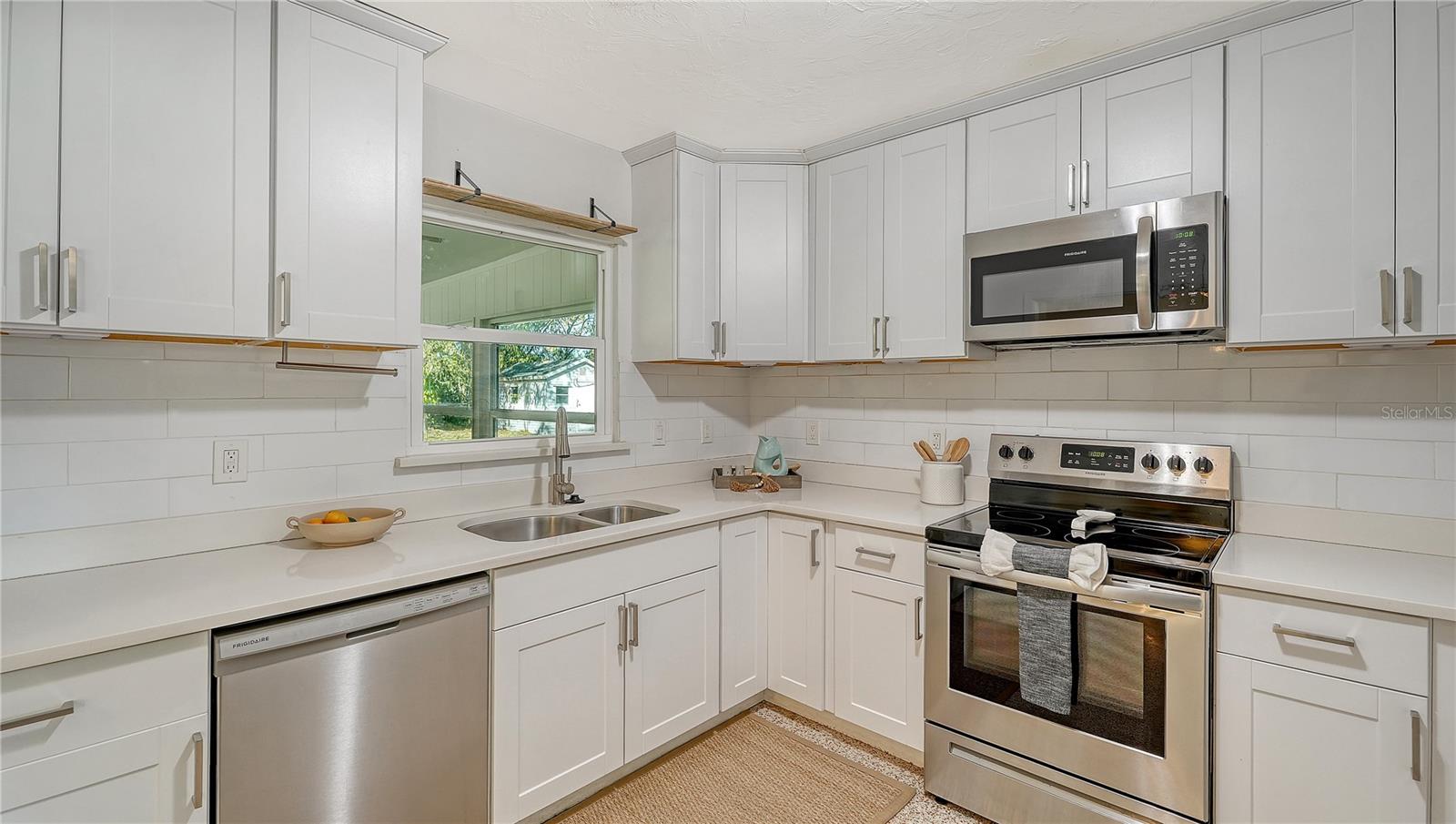 209 BRIGGS CT, SARASOTA, FL, 34237