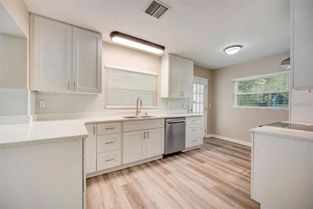 4223 E PINE HILL CIR, ORLANDO, FL, 32808