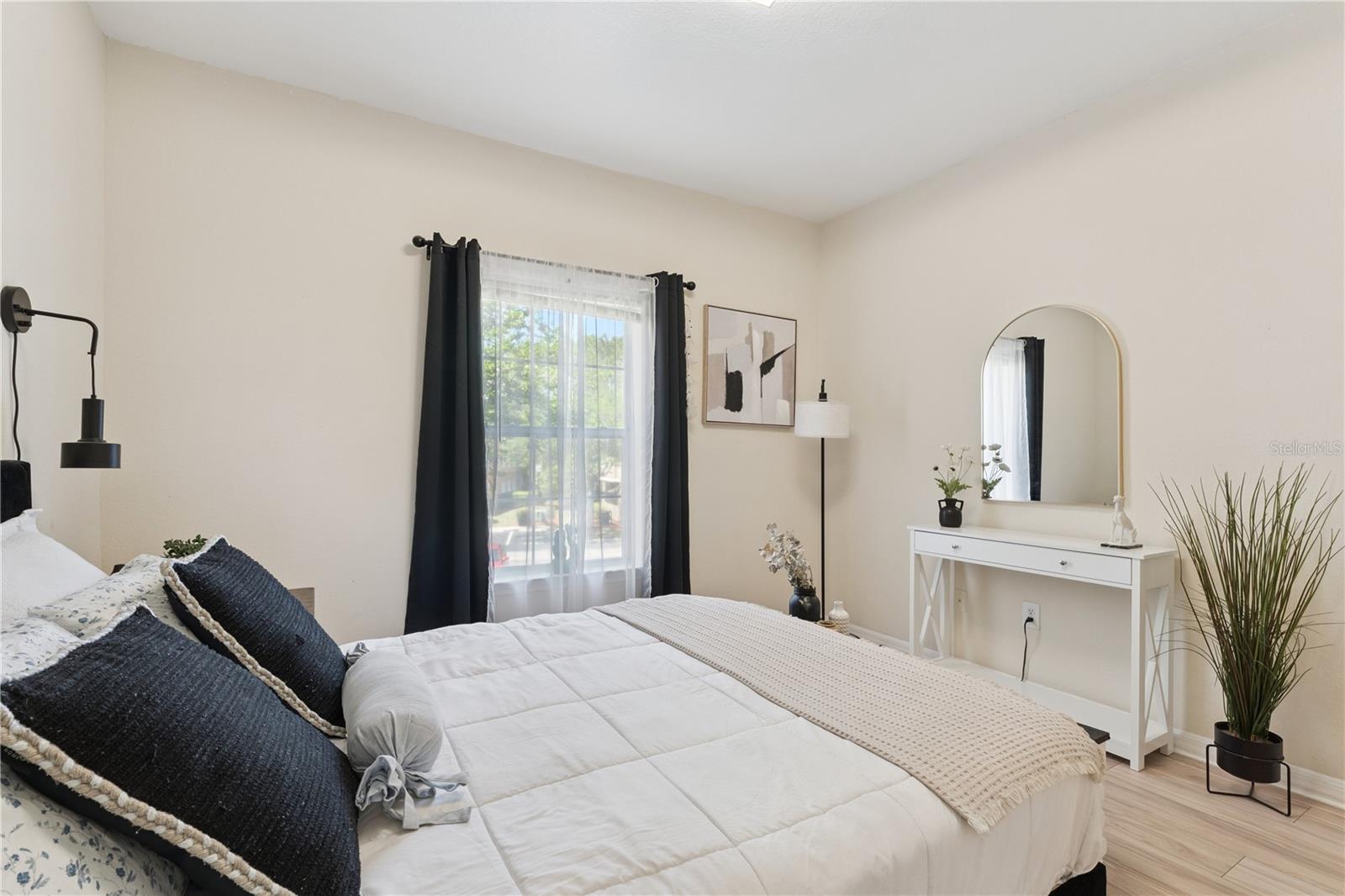 3751 CONROY RD #2325, ORLANDO, FL, 32839