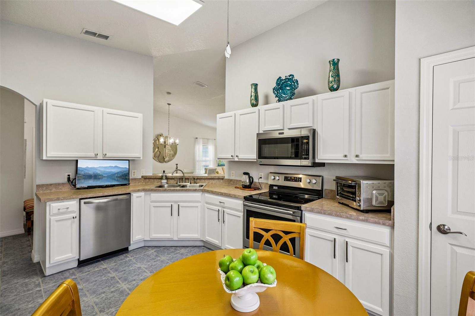 516 MILLIFIORA LN, POINCIANA, FL, 34759