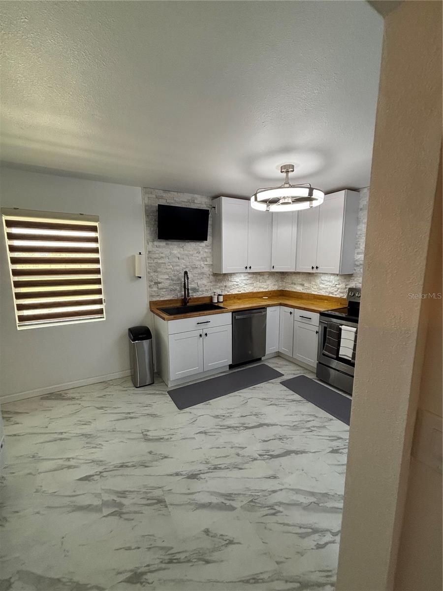 46365 STATE ROAD 64 E, MYAKKA CITY, FL, 34251