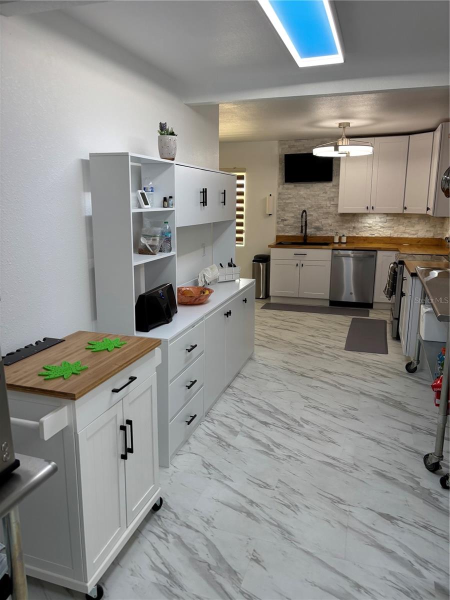 46365 STATE ROAD 64 E, MYAKKA CITY, FL, 34251