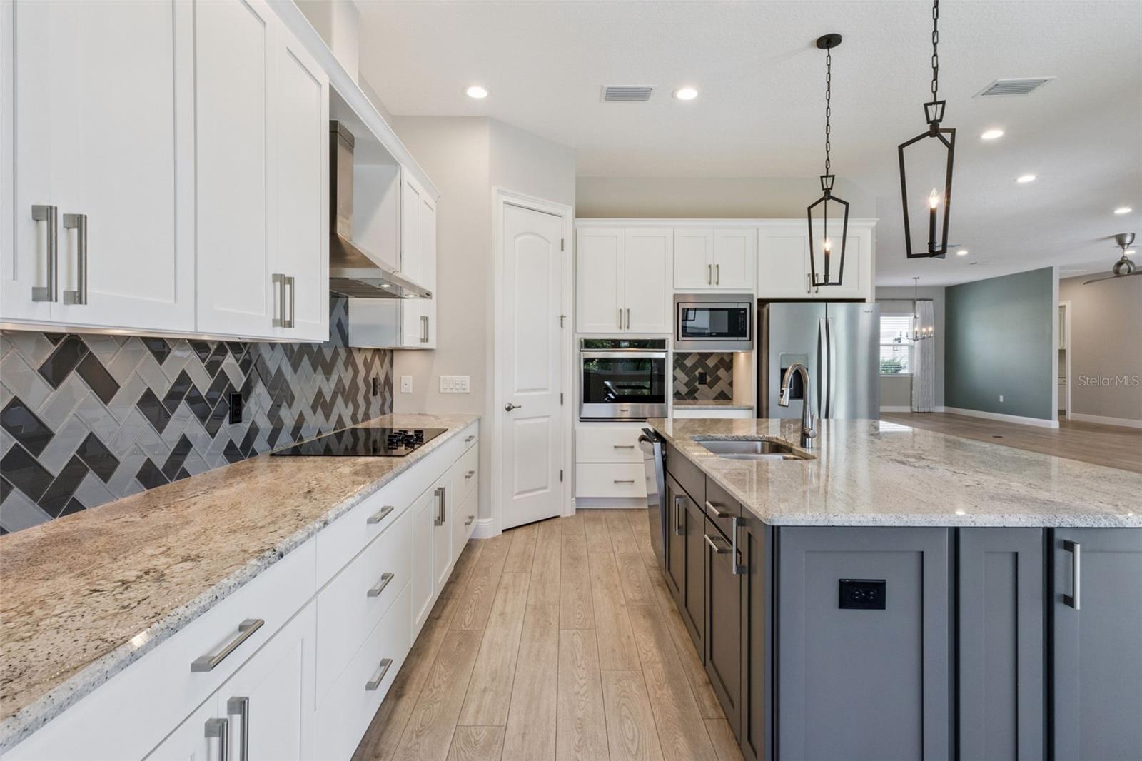 5132 GREENS DR, LADY LAKE, FL, 32159