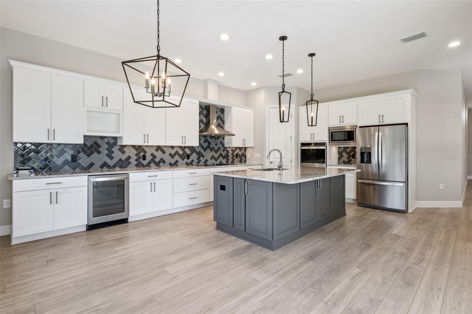 5132 GREENS DR, LADY LAKE, FL, 32159