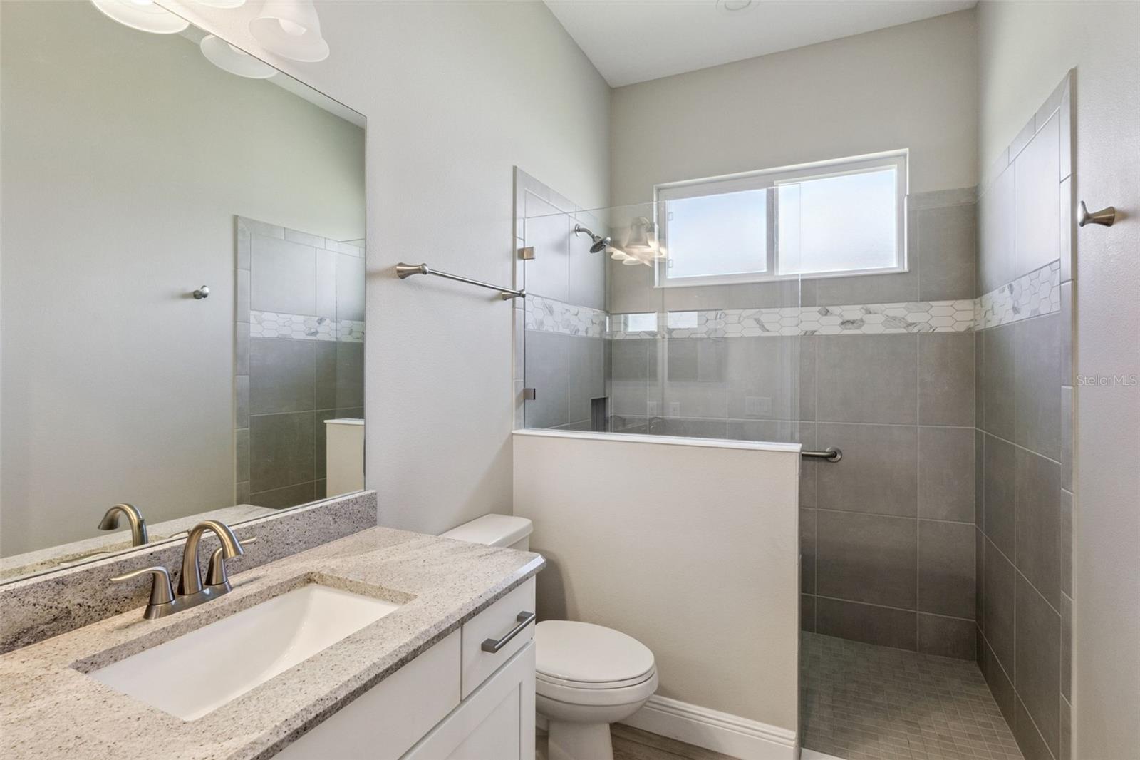 5132 GREENS DR, LADY LAKE, FL, 32159