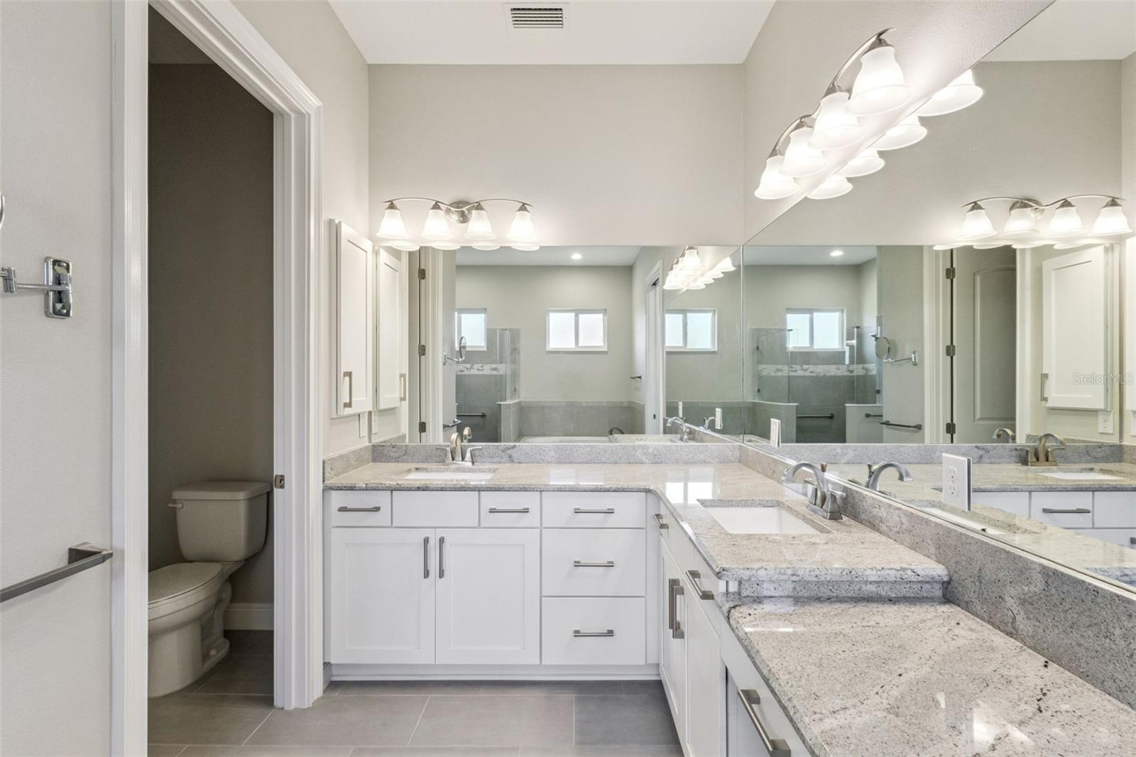 5132 GREENS DR, LADY LAKE, FL, 32159