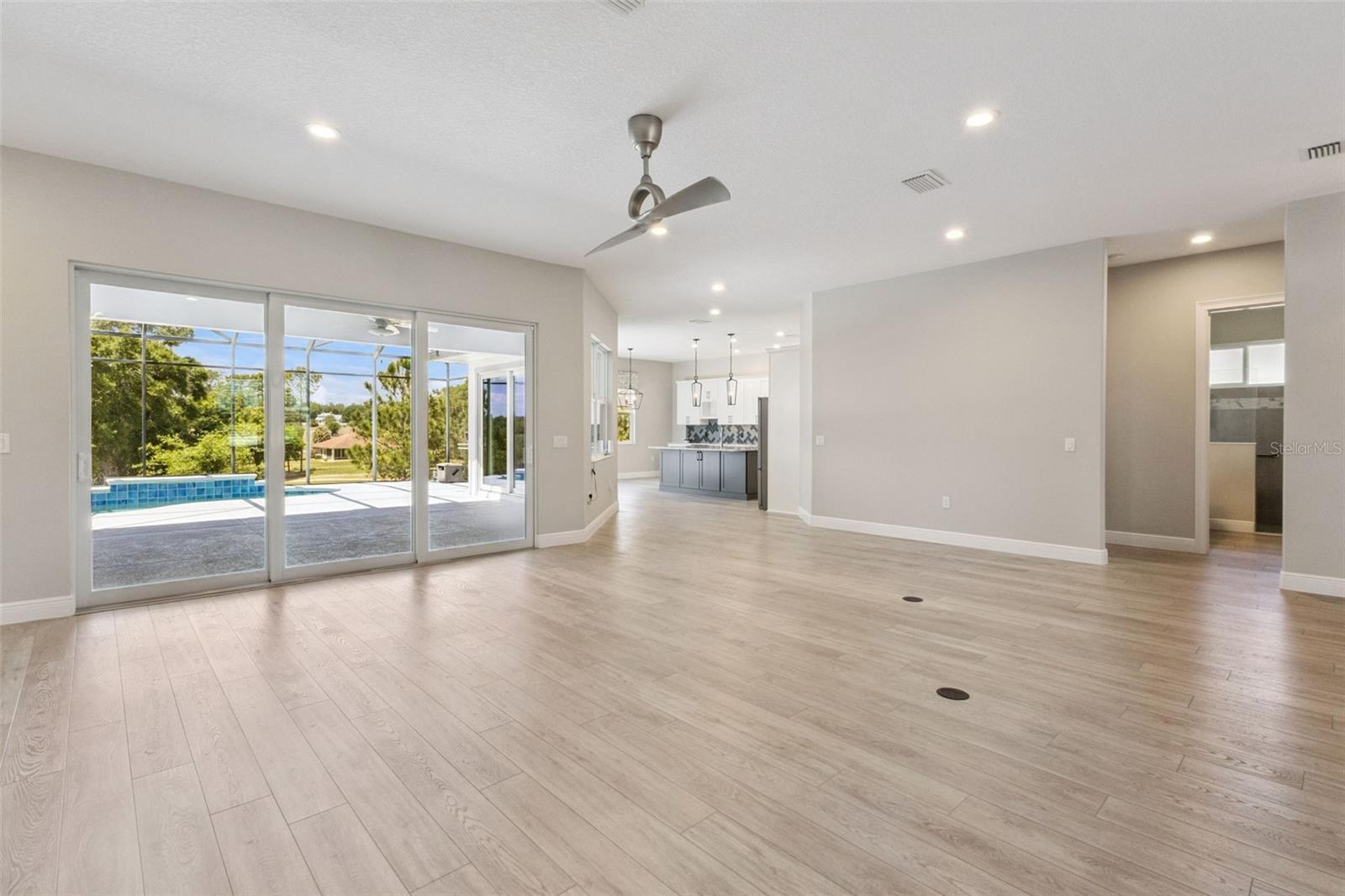 5132 GREENS DR, LADY LAKE, FL, 32159