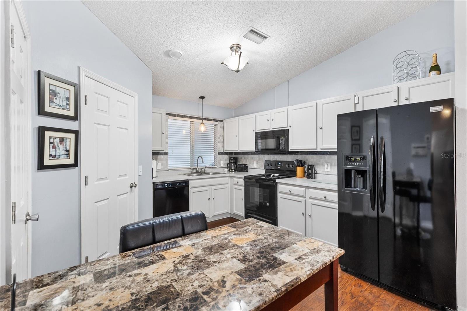 406 DEL MAR DR, THE VILLAGES, FL, 32159