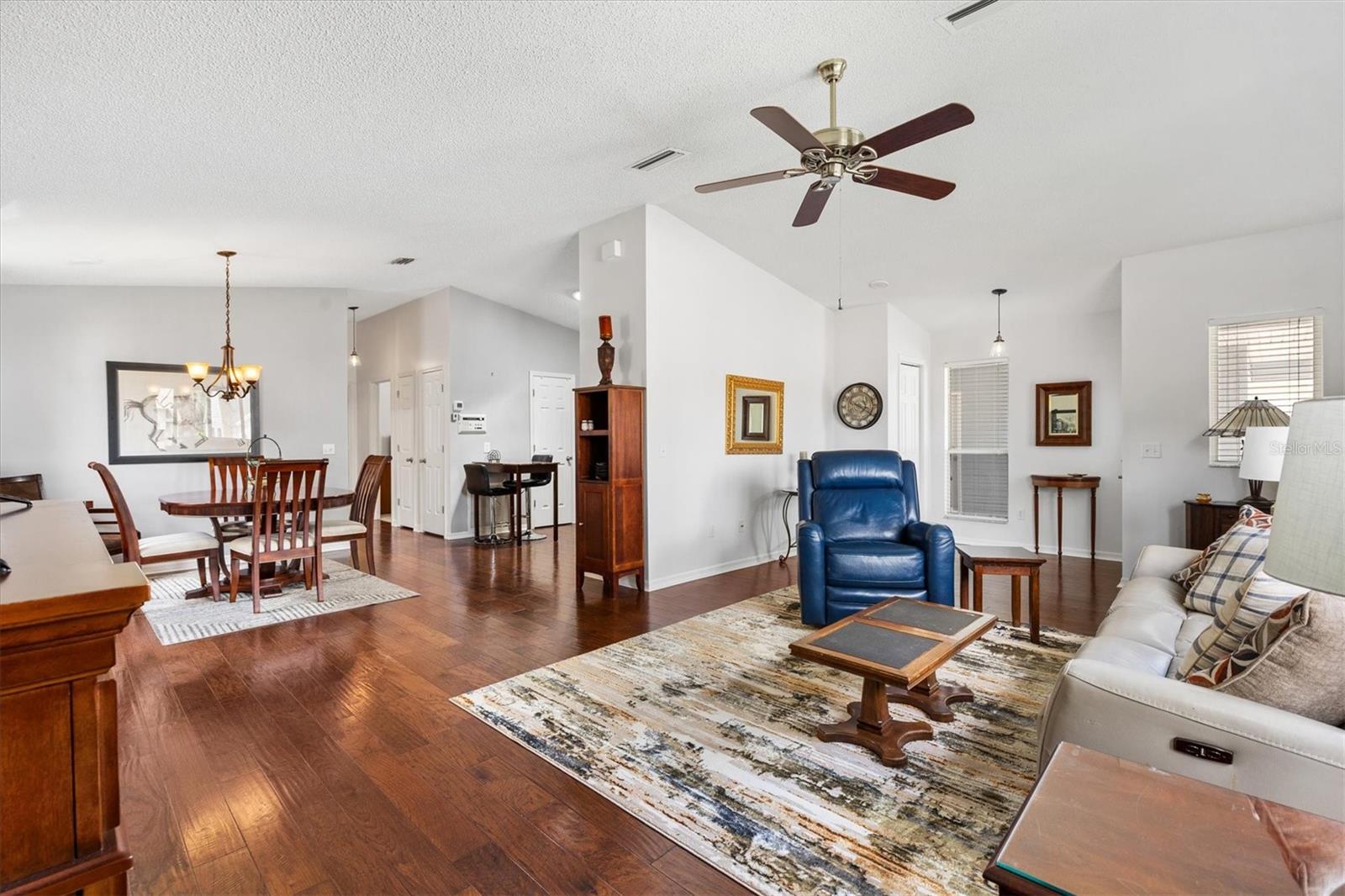 406 DEL MAR DR, THE VILLAGES, FL, 32159