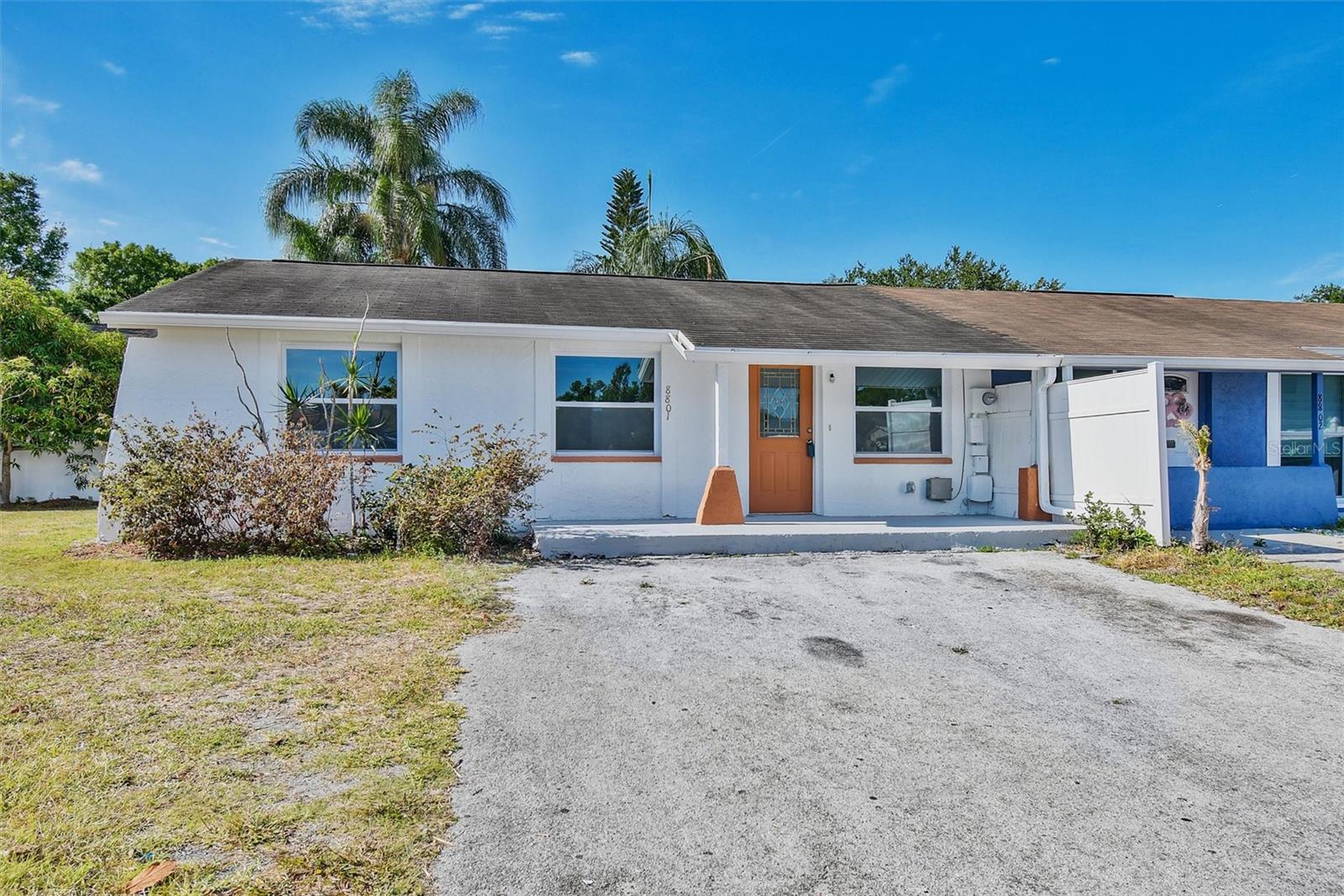 8801 THOUSAND OAKS CT, TAMPA, FL, 33634