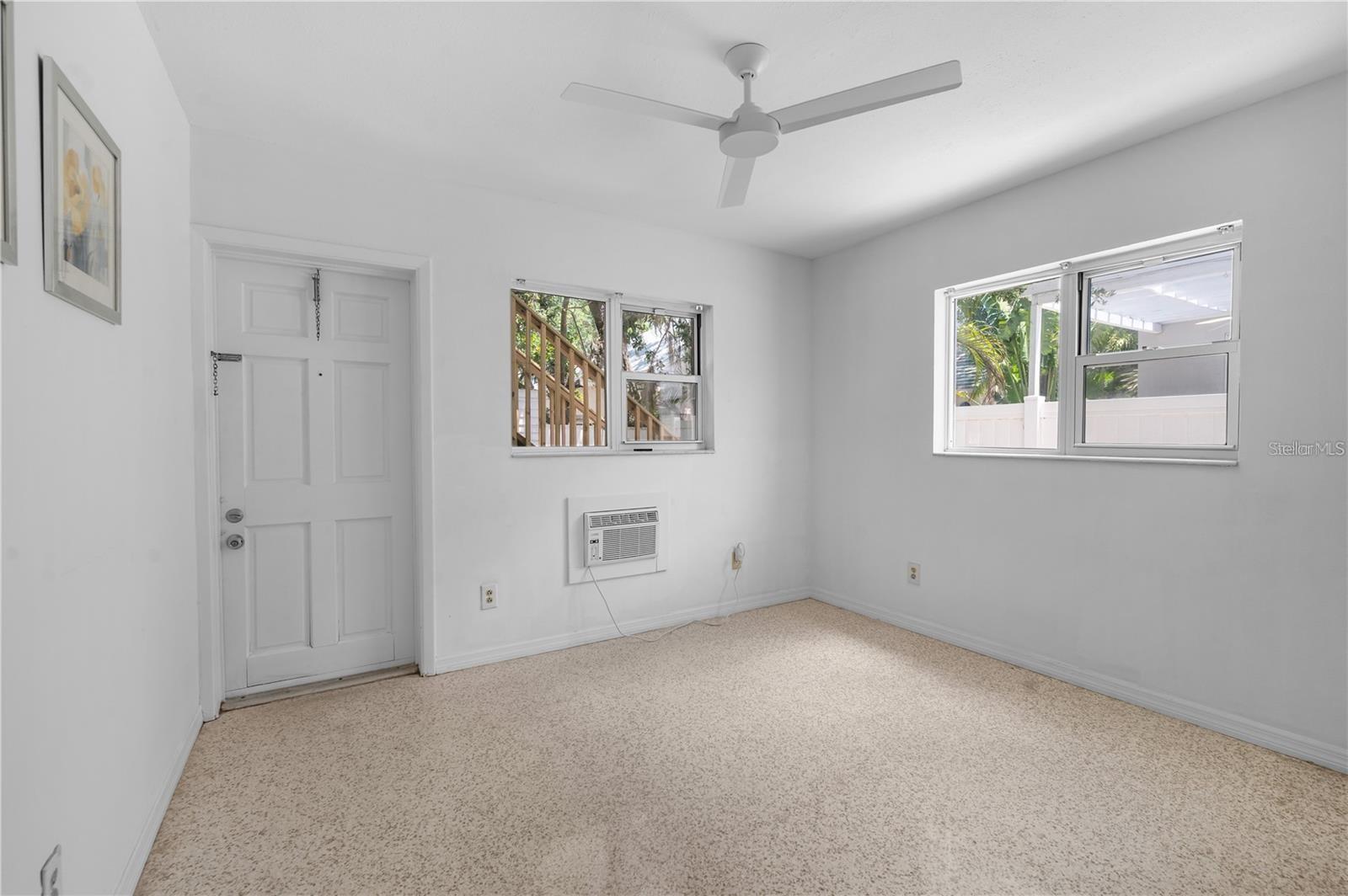 1739 SIESTA DR, SARASOTA, FL, 34239