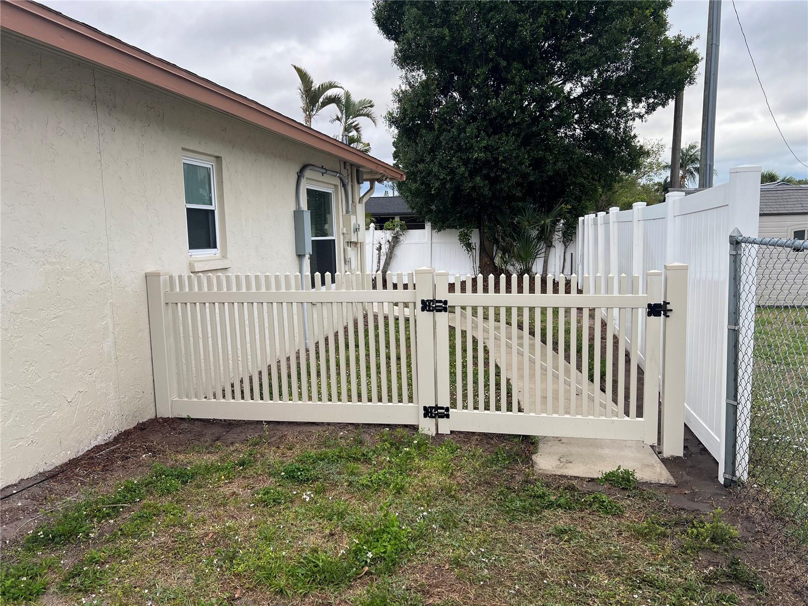 3710 WILKINSON RD RD, SARASOTA, FL, 34233