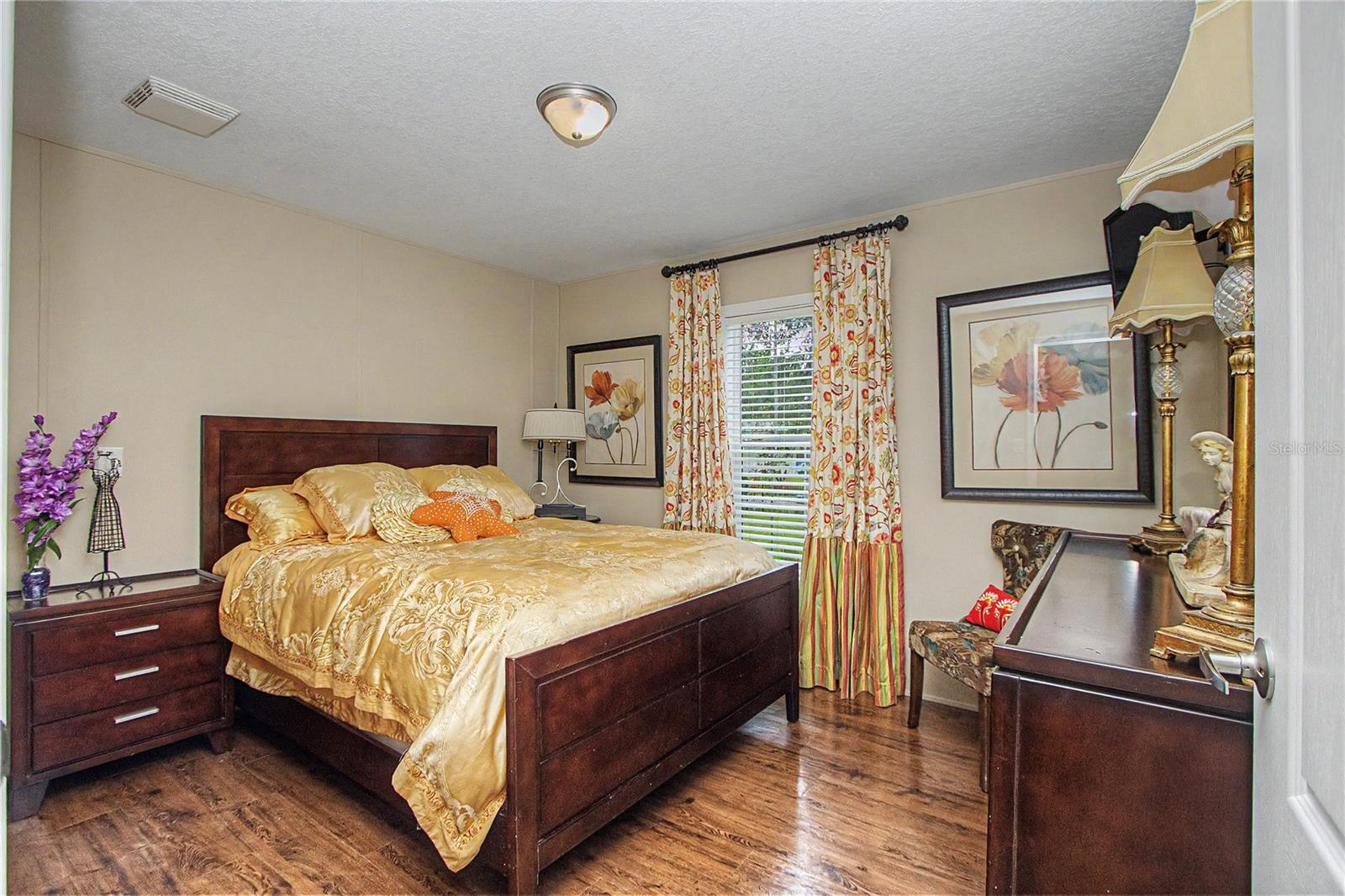 56348 MAPLE RD, ASTOR, FL, 32102