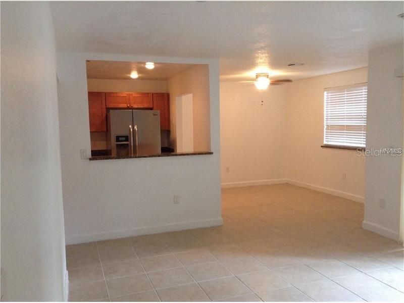 3975 VERSAILLES DR #3975F, ORLANDO, FL, 32808