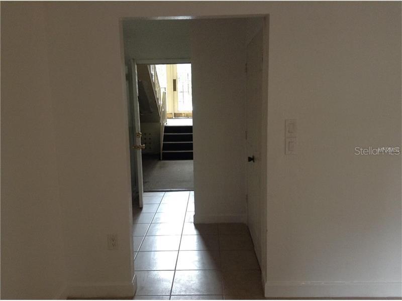 3975 VERSAILLES DR #3975F, ORLANDO, FL, 32808