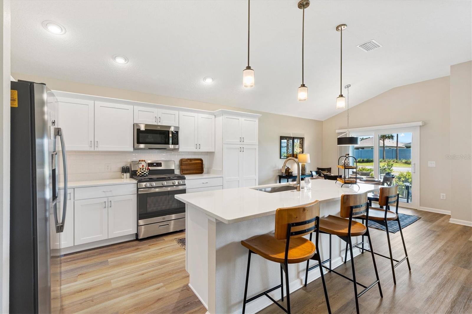 1054 JOETTE PL, THE VILLAGES, FL, 34762