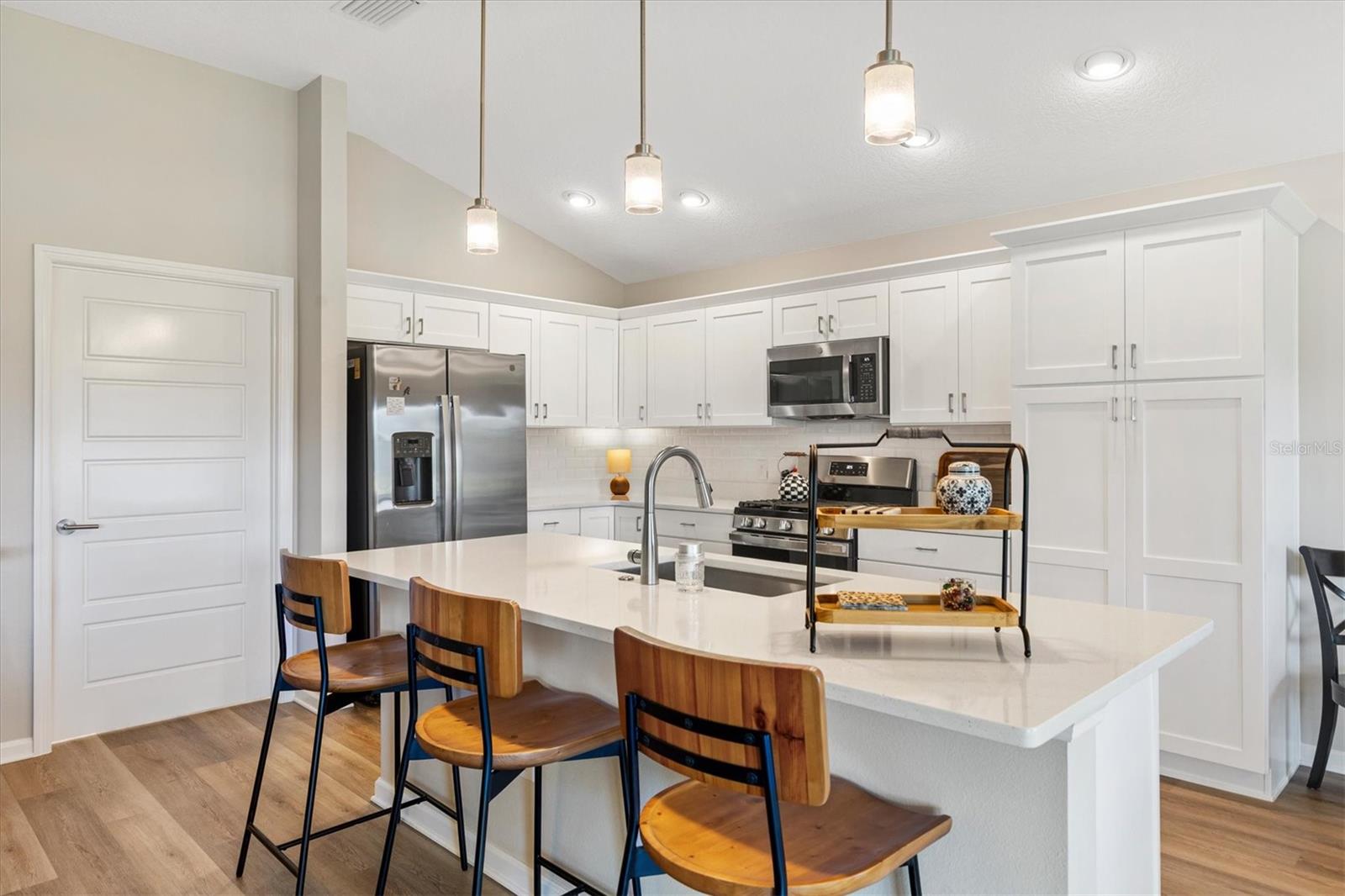 1054 JOETTE PL, THE VILLAGES, FL, 34762