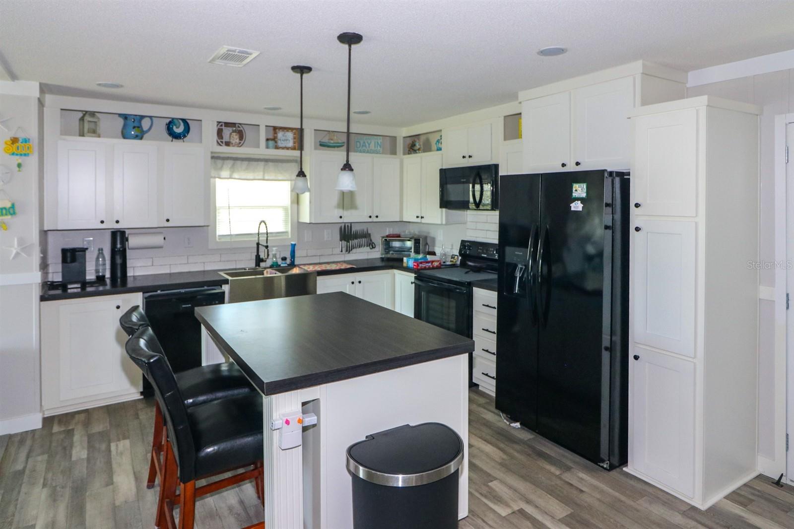 12116 SW COUNTY RD. #145, LAKE SUZY, FL, 34269