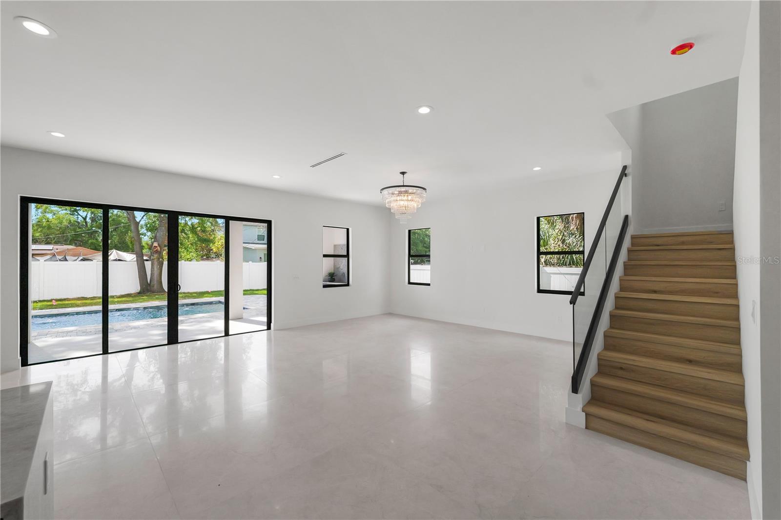 2308 N ELCOE DR, TAMPA, FL, 33603